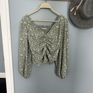 Small green floral print Abercrombie cropped scrunch top